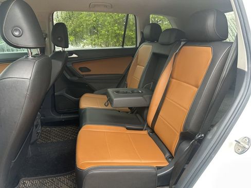 Used 2019 Volkswagen Tiguan S image 14