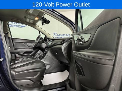 Used 2022 Buick Encore Preferred w/ Safety Package AWD/4WD image 17