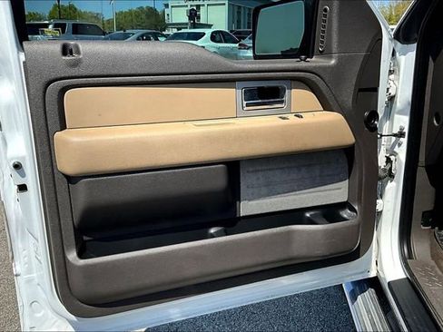 Used 2010 Ford F150 XLT image 16