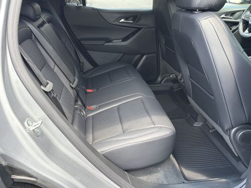 New 2027 Chevrolet Equinox LT w/ Convenience Package II FWD image 15