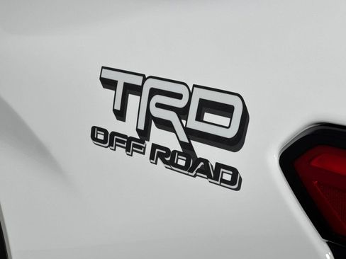 New 2025 Toyota Tacoma TRD Off-Road image 25