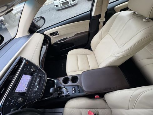 Used 2014 Toyota Avalon XLE image 36