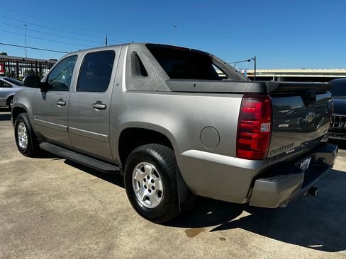 Used 2008 Chevrolet Avalanche LT w/ Convenience Package #1 image 3