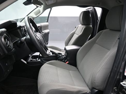 Used 2023 Toyota Tacoma SR image 9