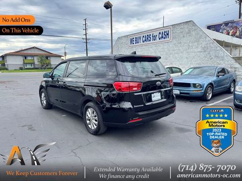 Used 2019 Kia Sedona L FWD image 1