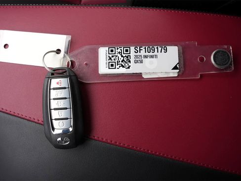 Certified 2025 INFINITI QX50 Sport image 28