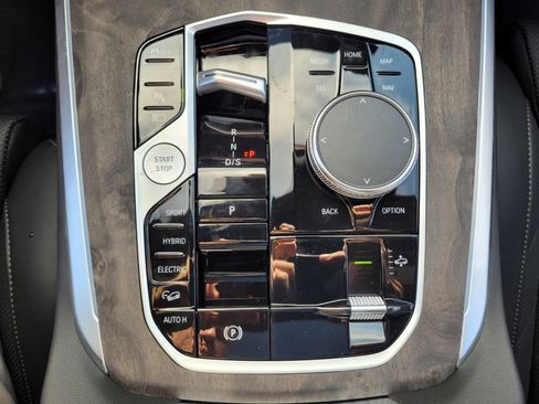 New 2026 BMW X5 xDrive50e w/ M Sport Package image 24