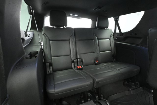 Used 2022 Chevrolet Suburban LT w/ Luxury Package AWD/4WD image 39