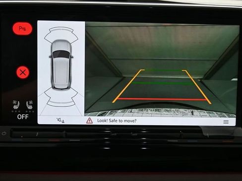 New 2025 Volkswagen Atlas SEL image 6
