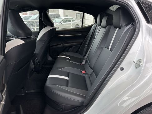 Certified 2025 Toyota Camry SE image 7