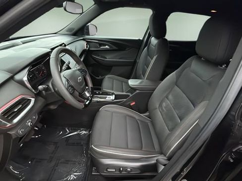 Used 2022 Chevrolet TrailBlazer RS w/ Sun and Liftgate Package image 18