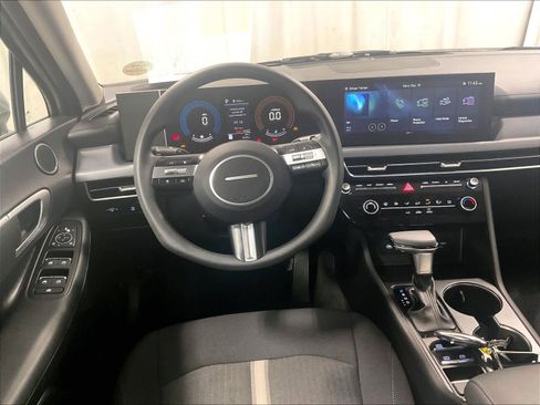 Certified 2025 Hyundai Sonata SE image 34