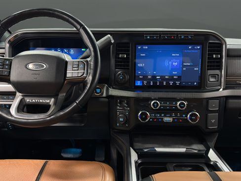 Used 2023 Ford F250 Platinum AWD/4WD image 11
