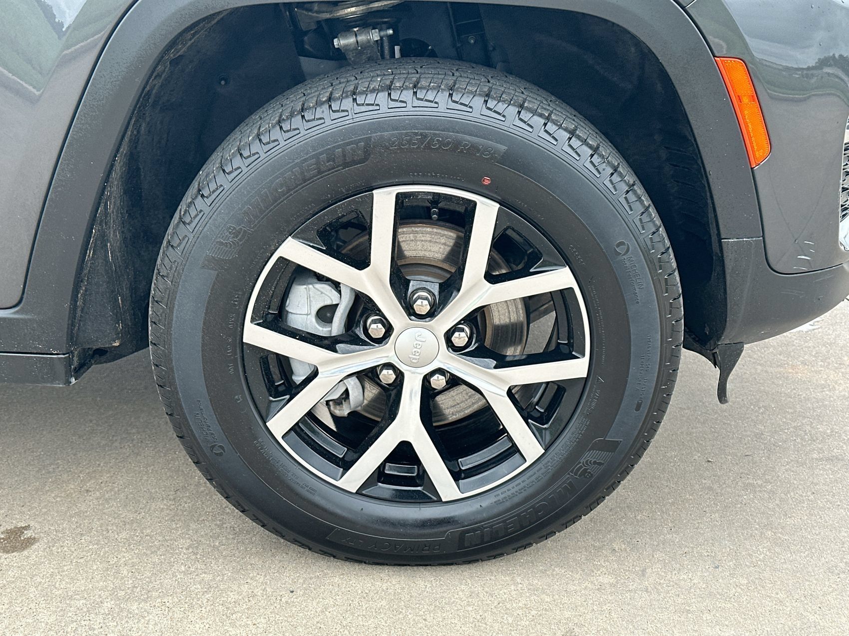 Used 2025 Jeep Grand Cherokee Limited RWD image 10