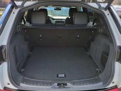 Used 2025 Land Rover Discovery Sport Dynamic SE image 13