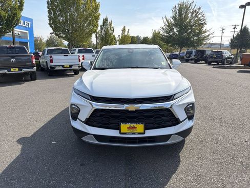 Certified 2025 Chevrolet Blazer LT FWD image 4