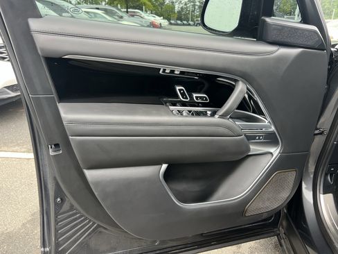 Used 2024 Land Rover Range Rover Autobiography AWD/4WD image 14