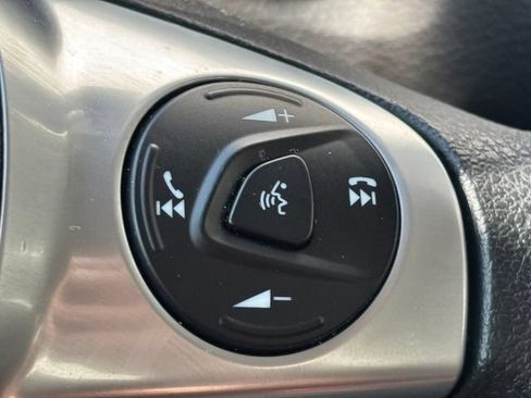 Used 2014 Ford Focus SE FWD image 9