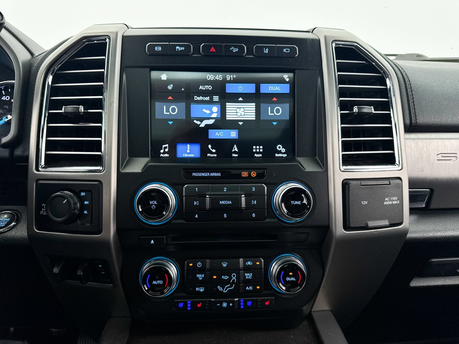 Used 2018 Ford F250 Platinum w/ Platinum Ultimate Package AWD/4WD image 21