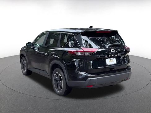 Used 2025 Nissan Rogue SV FWD image 11