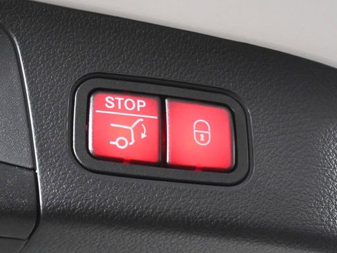 New 2026 Mercedes-Benz GLA 250 4MATIC image 36