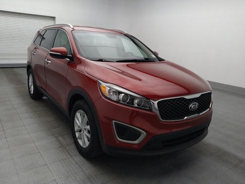 Used 2018 Kia Sorento FWD image 13