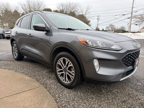 Used 2022 Ford Escape SEL AWD/4WD image 3