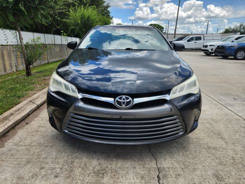 Used 2016 Toyota Camry XLE FWD image 2