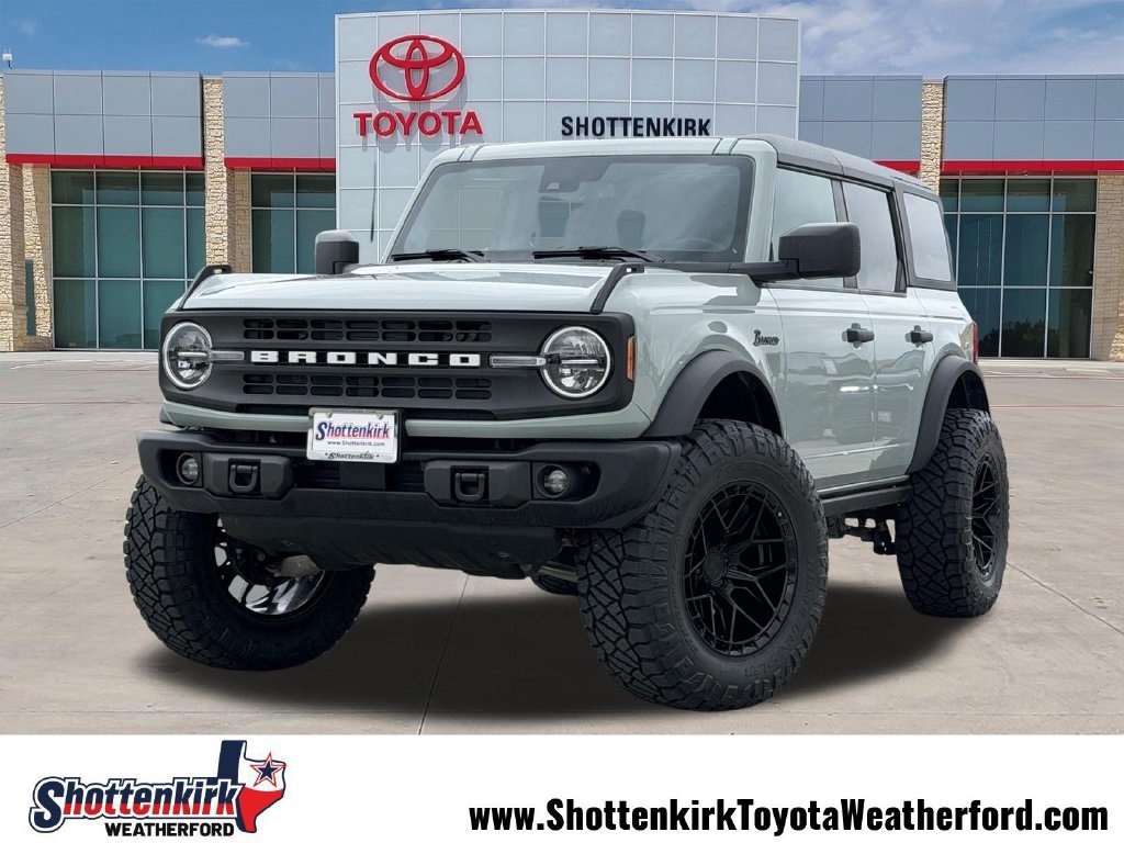 Used 2024 Ford Bronco Black Diamond AWD/4WD image 1