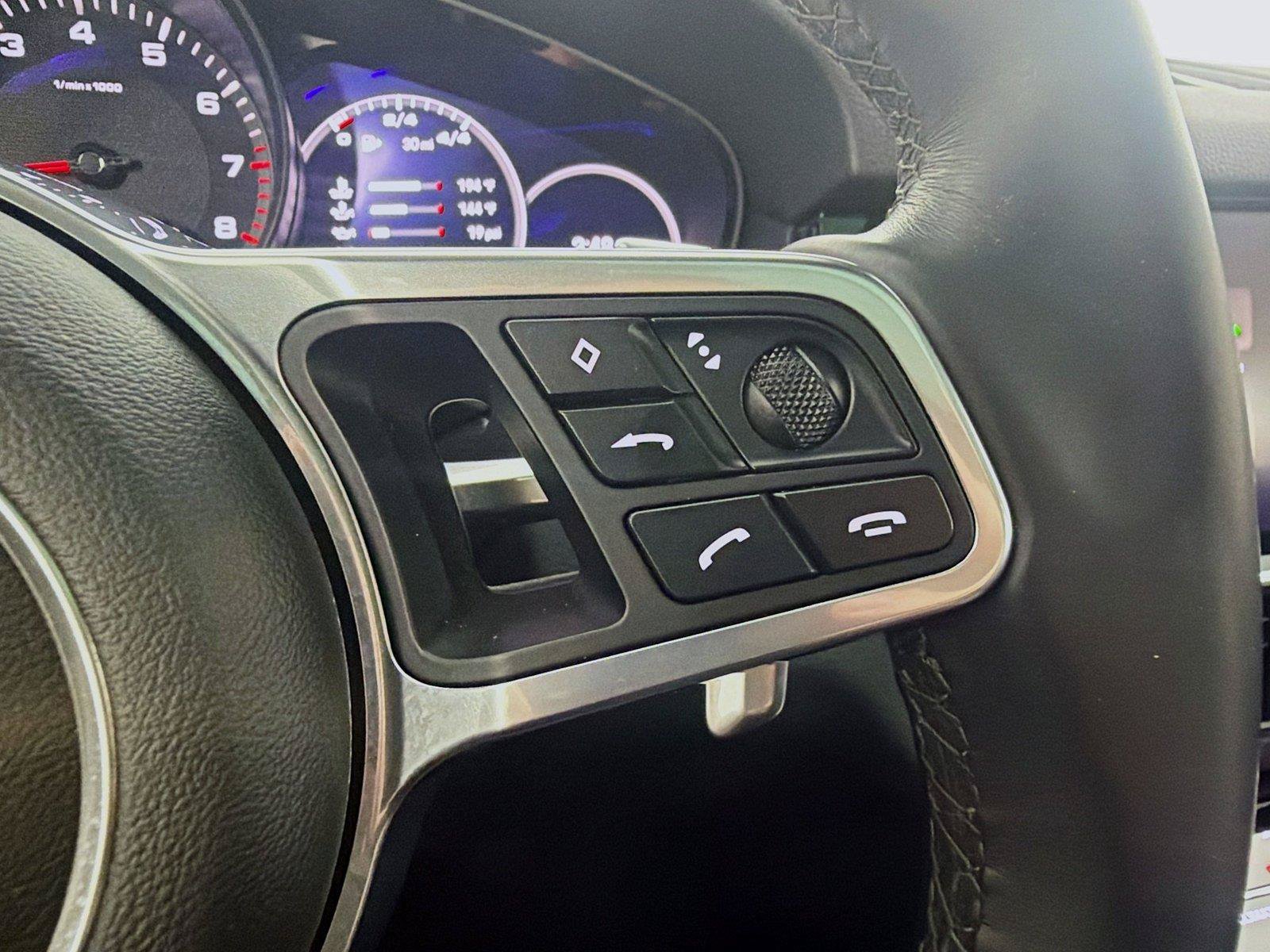 Used 2023 Porsche Cayenne Platinum Edition AWD/4WD image 14