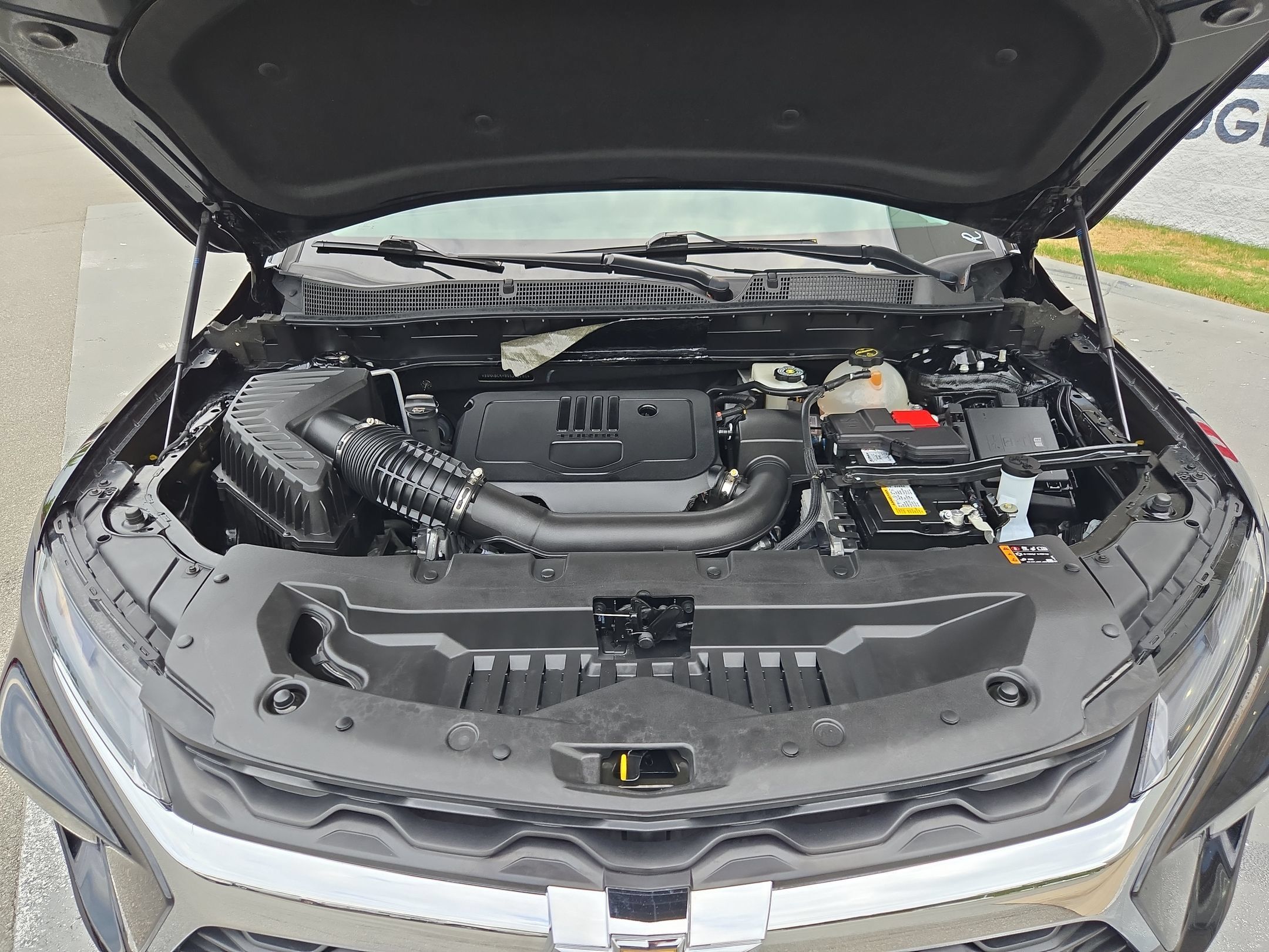 Used 2025 Chevrolet Blazer LT FWD image 19
