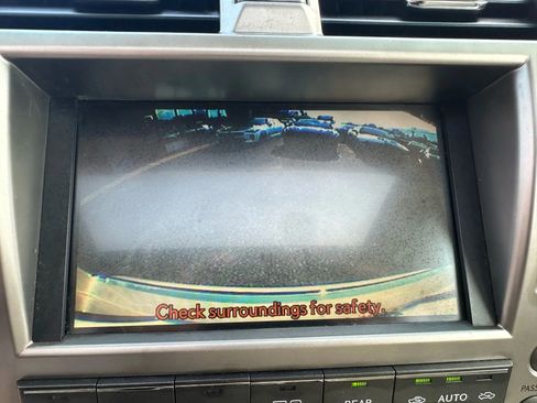 Used 2011 Lexus GX 460 image 34