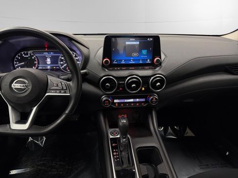 Used 2021 Nissan Sentra SV image 11