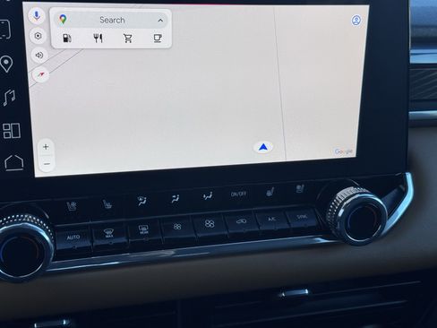 Used 2024 GMC Canyon AT4 image 22