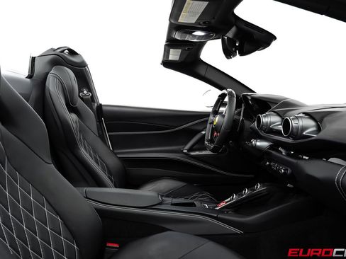 Used 2022 Ferrari 812 GTS RWD image 41