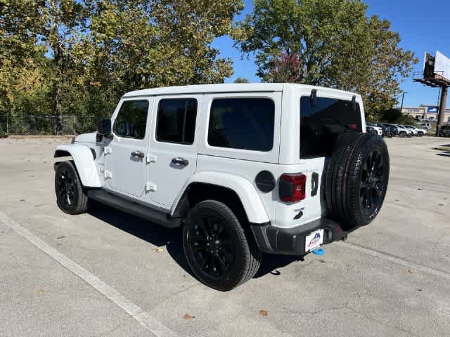 Used 2023 Jeep Wrangler Unlimited Sahara AWD/4WD image 6