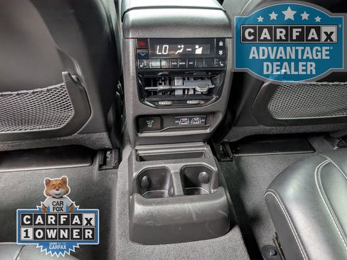 Used 2022 Jeep Grand Cherokee L Limited w/ Luxury Tech Group II AWD/4WD image 19