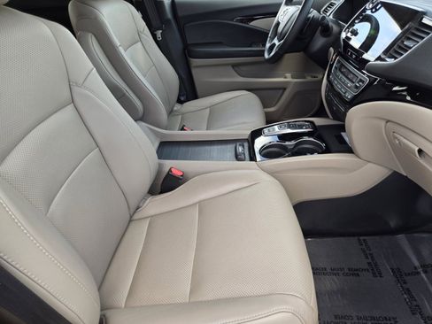 Used 2020 Honda Pilot Elite image 10