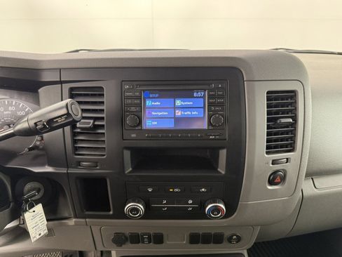 Used 2014 Nissan NV 2500 SV w/ Technology Package RWD image 19