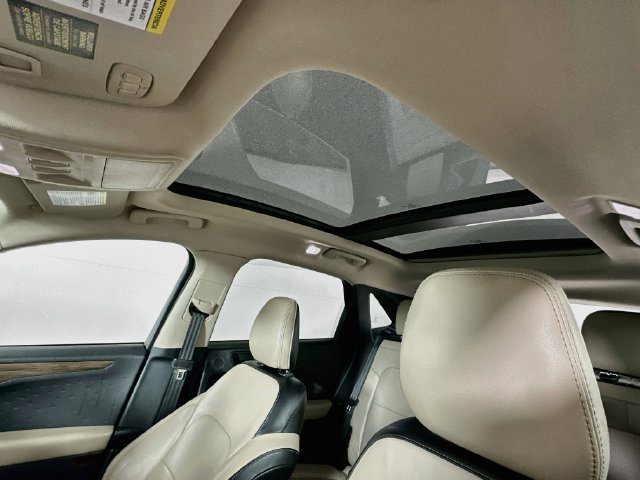 Certified 2020 Ford Escape Titanium AWD/4WD image 31
