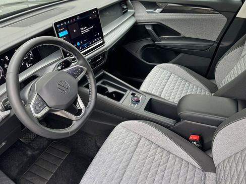 New 2026 Volkswagen Tiguan S FWD image 8