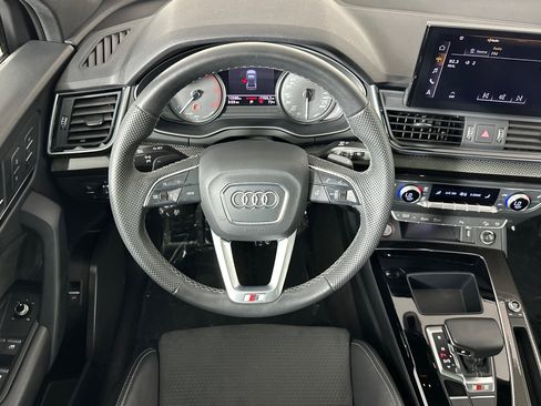 Used 2022 Audi SQ5 Premium w/ Convenience Package image 13