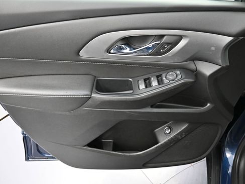 Used 2023 Chevrolet Traverse LT image 26