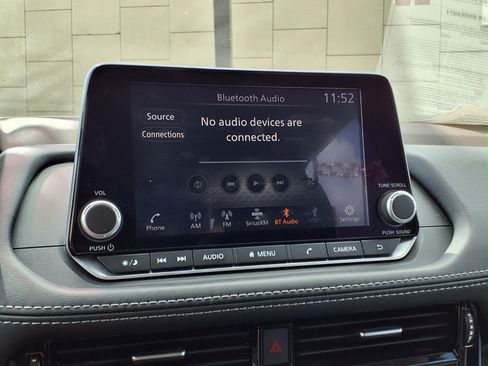Used 2023 Nissan Rogue SV FWD image 18