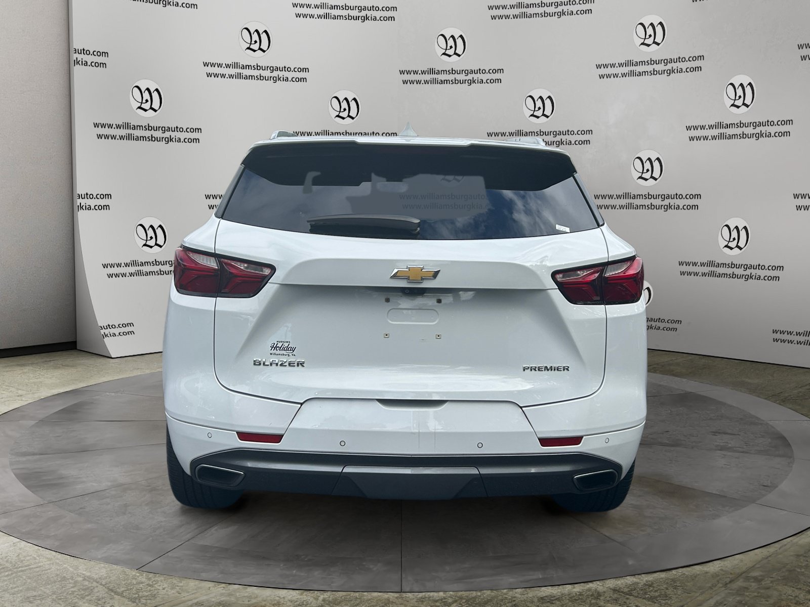 Used 2019 Chevrolet Blazer Premier w/ Sun and Wheels Package FWD image 4