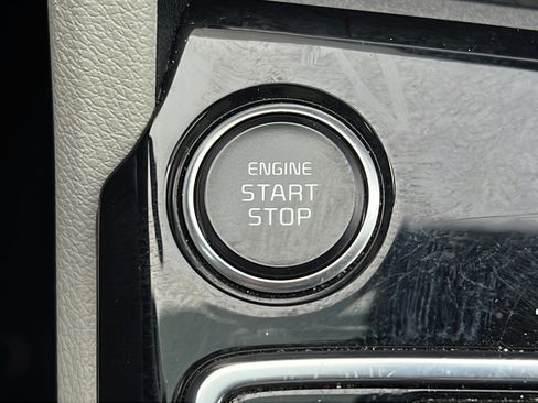 Certified 2023 Kia Sportage EX FWD image 26