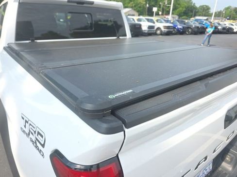 Used 2024 Toyota Tacoma TRD Off-Road AWD/4WD image 21