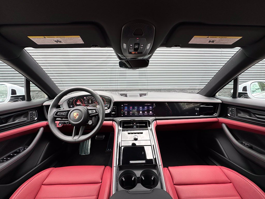 Used 2026 Porsche Panamera RWD image 6