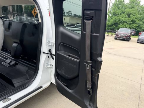 Used 2021 Chevrolet Colorado W/T RWD image 20