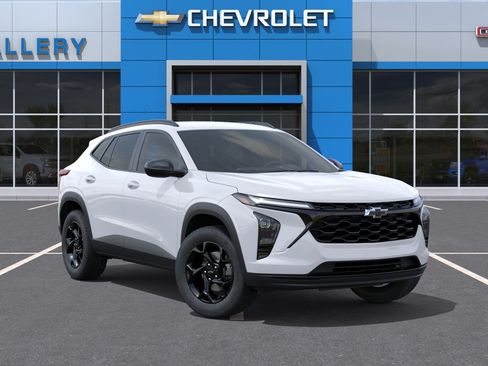 New 2026 Chevrolet Trax LT w/ Driver Confidence Package FWD image 8